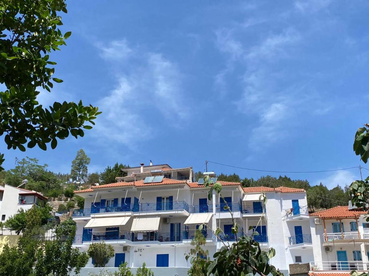 Matina Apartments Tyros Exterior photo